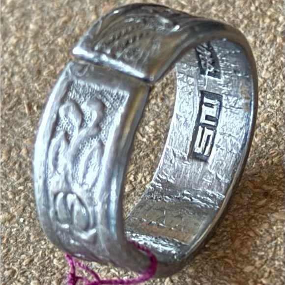 Vintage Men’s Wedding Band Ring “Costellano” Embossed Floral Matte sz10-10.25 - Picture 3 of 9